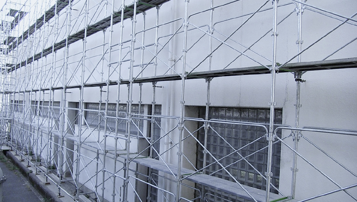 手すり先行支柱式本足場 ファステック 藤本工業株式会社 広島の足場工事に関することなら藤本工業へ 大規模足場 特殊足場 橋梁 看板等 内部 仮囲 手すり先行支柱式本足場 ファステック 藤本工業株式会社 広島の足場工事に関することなら藤本工業へ 大規模足場 特殊足場 橋梁 看板等 内部 仮囲